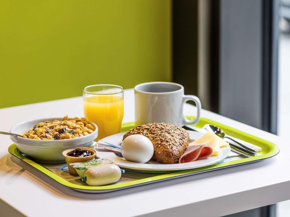 Ibis Budget Newport Bagian luar foto