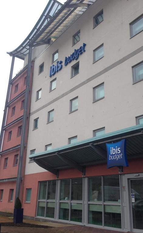 Ibis Budget Newport Bagian luar foto