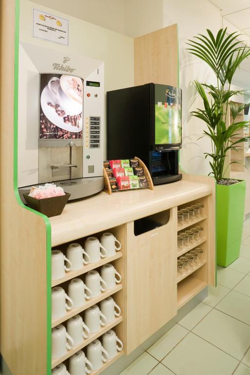 Ibis Budget Newport Bagian luar foto
